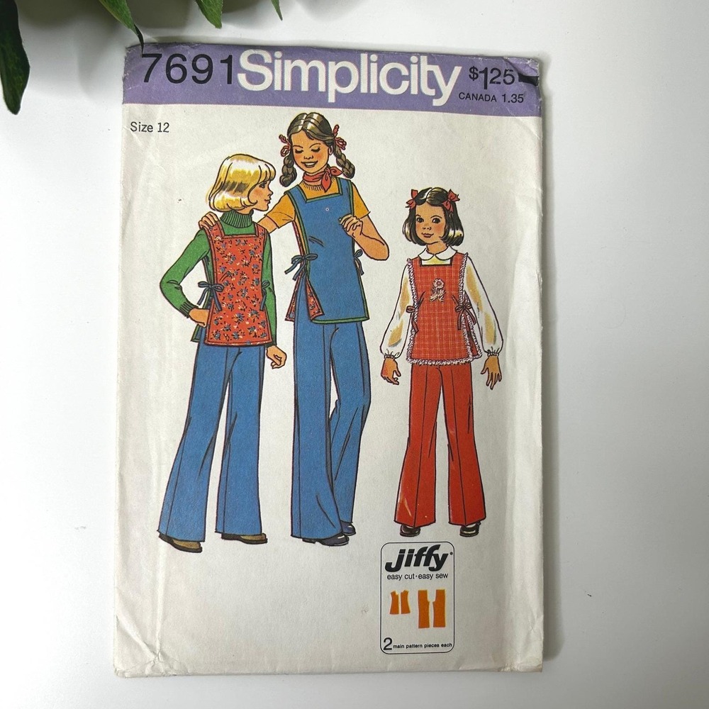 Simplicity 7691 Girls' Jiffy Pants & Reversible Tunic Sewing Pattern 12 Uncut
